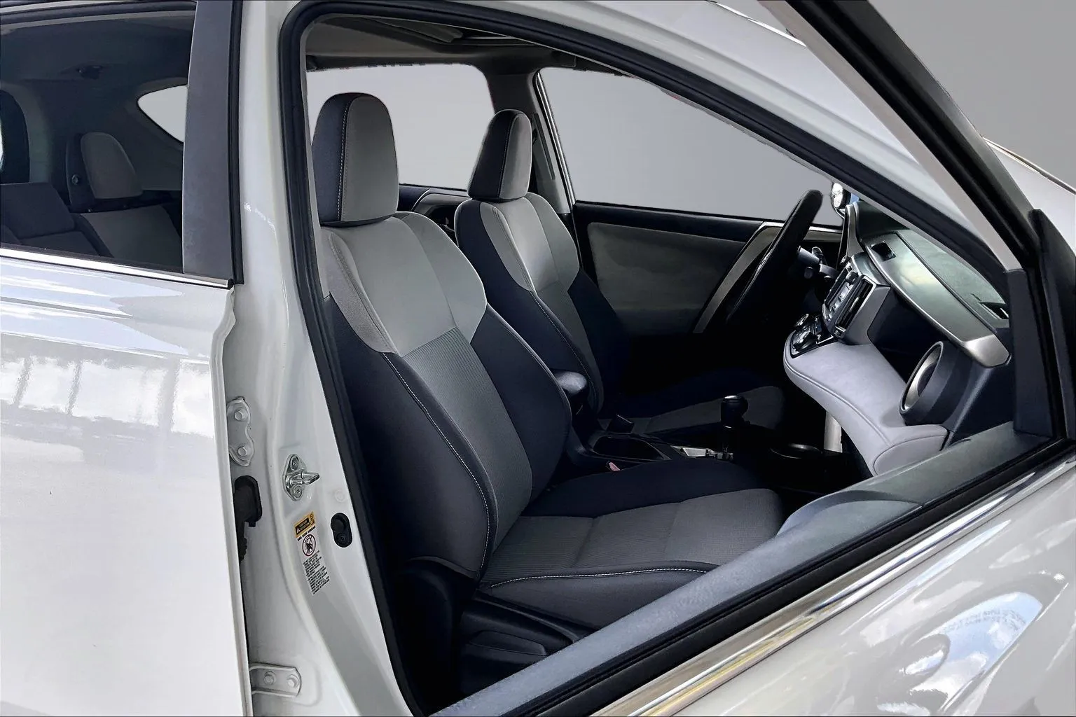 Toyota RAV4 photo 26