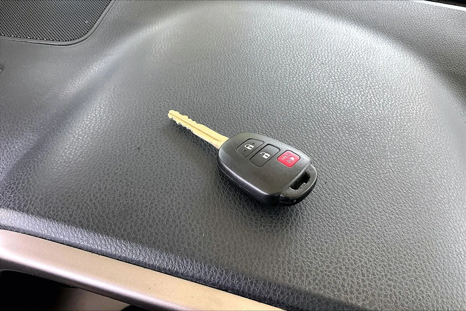 Toyota RAV4 photo 32