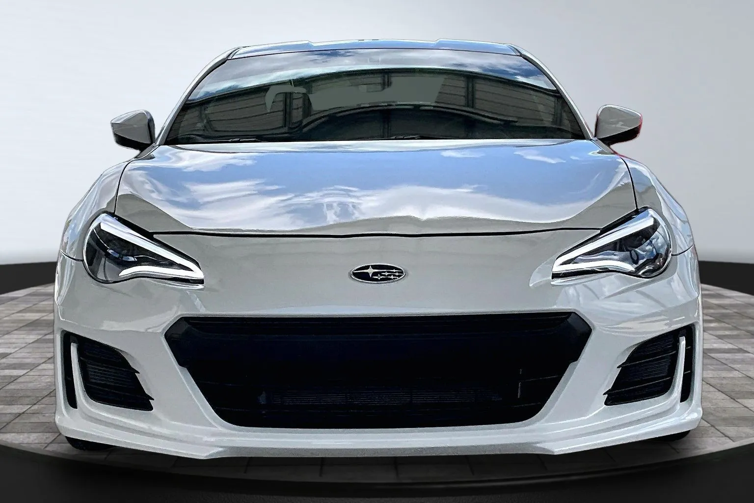 Subaru BRZ photo 2