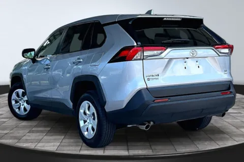 More photos of 2022 Toyota RAV4 LE at M&J Auto Sales and Service, FL