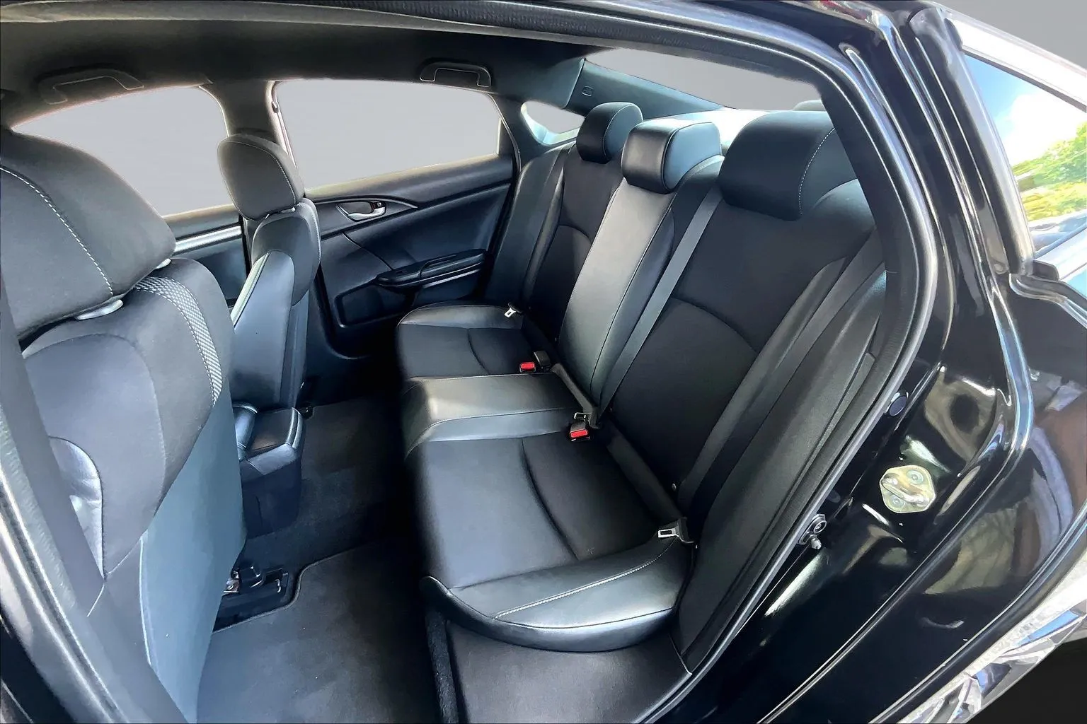 Honda Civic photo 19