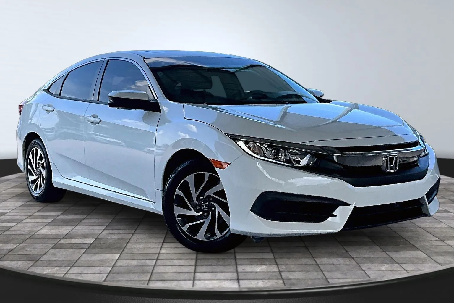 Honda Civic photo 3