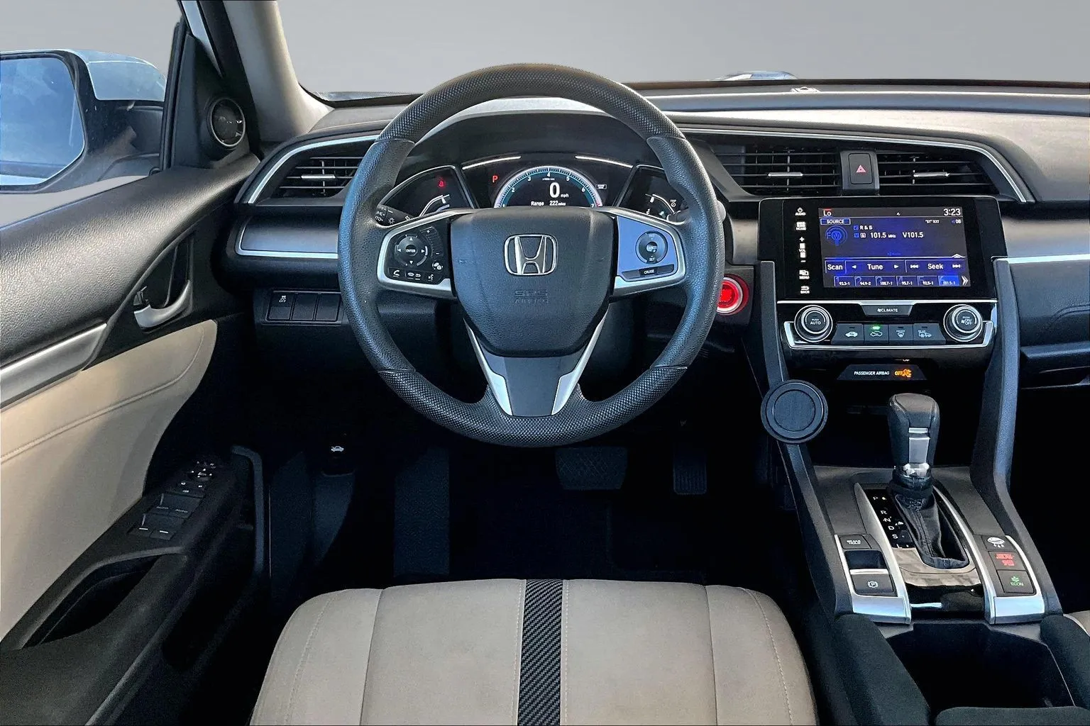 Honda Civic photo 8