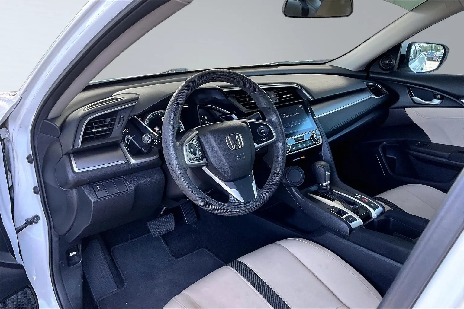Honda Civic photo 14