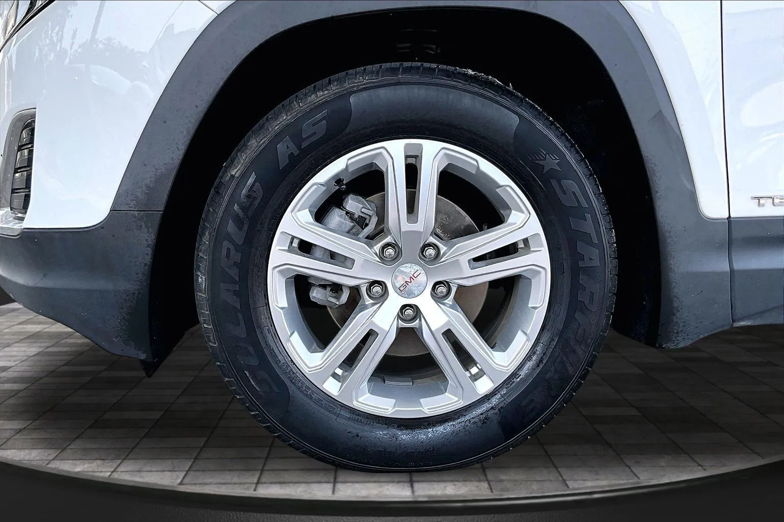GMC Terrain photo 30