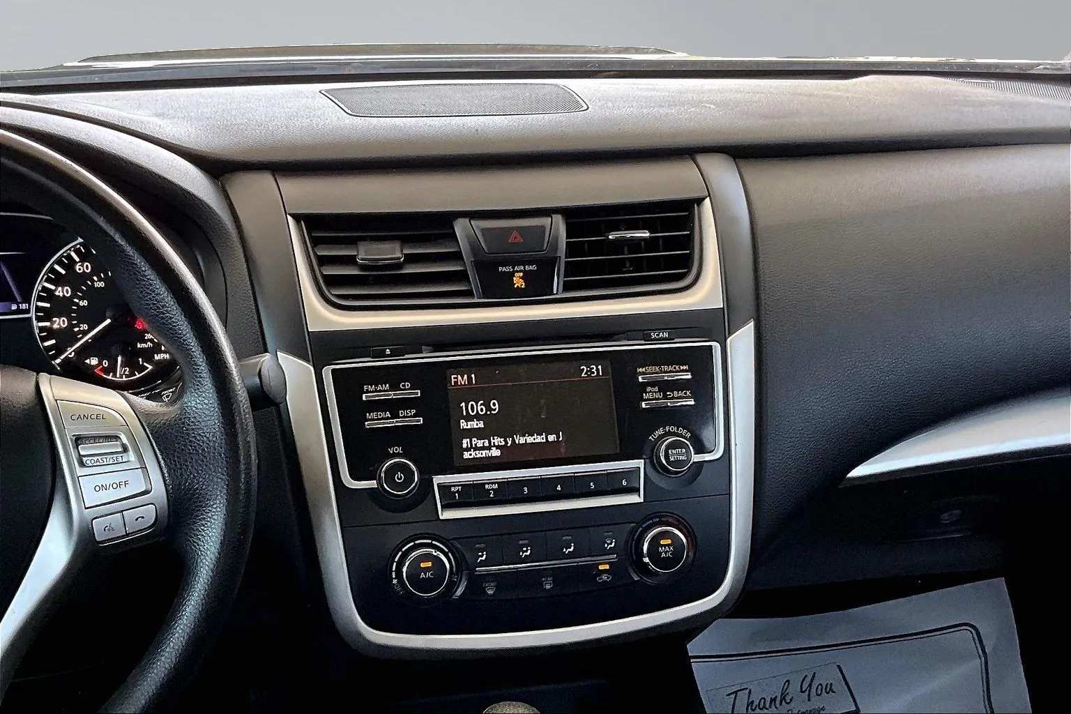 Nissan Altima photo 9