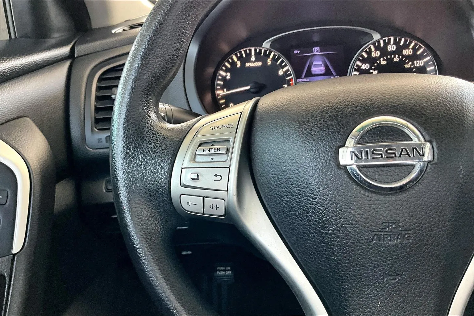 Nissan Altima photo 10