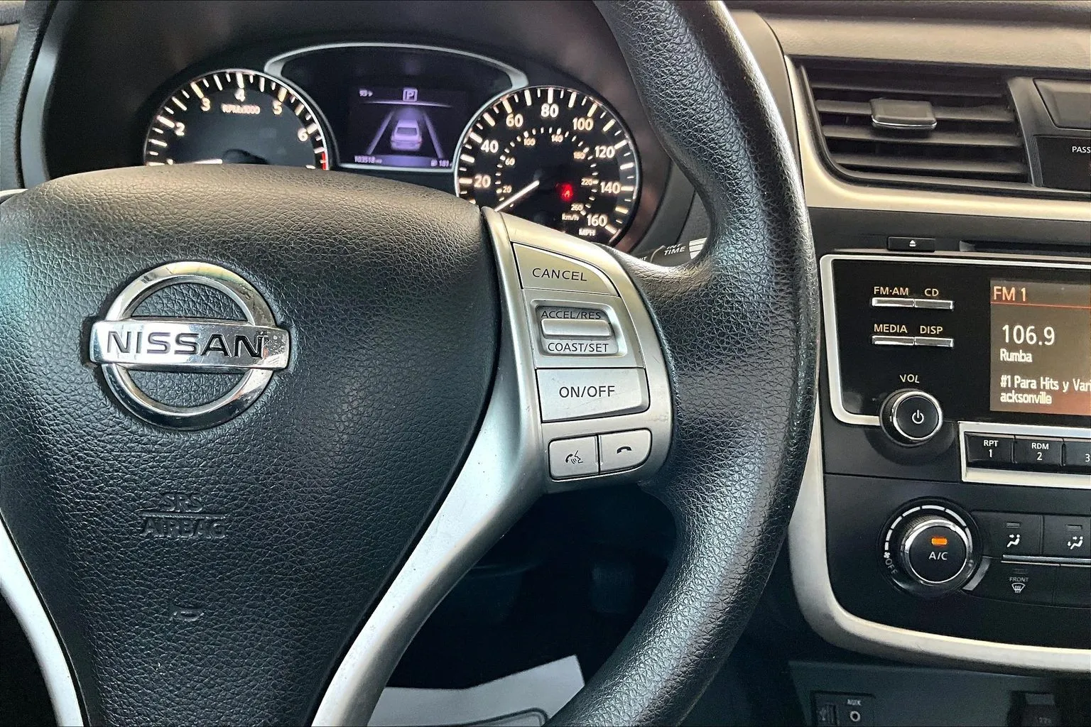 Nissan Altima photo 11