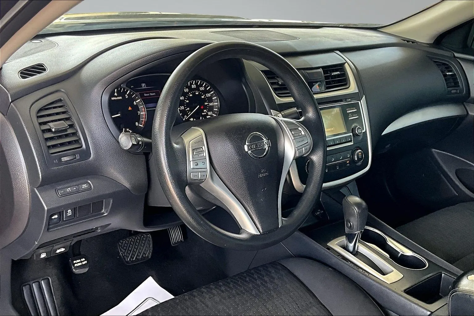 Nissan Altima photo 14