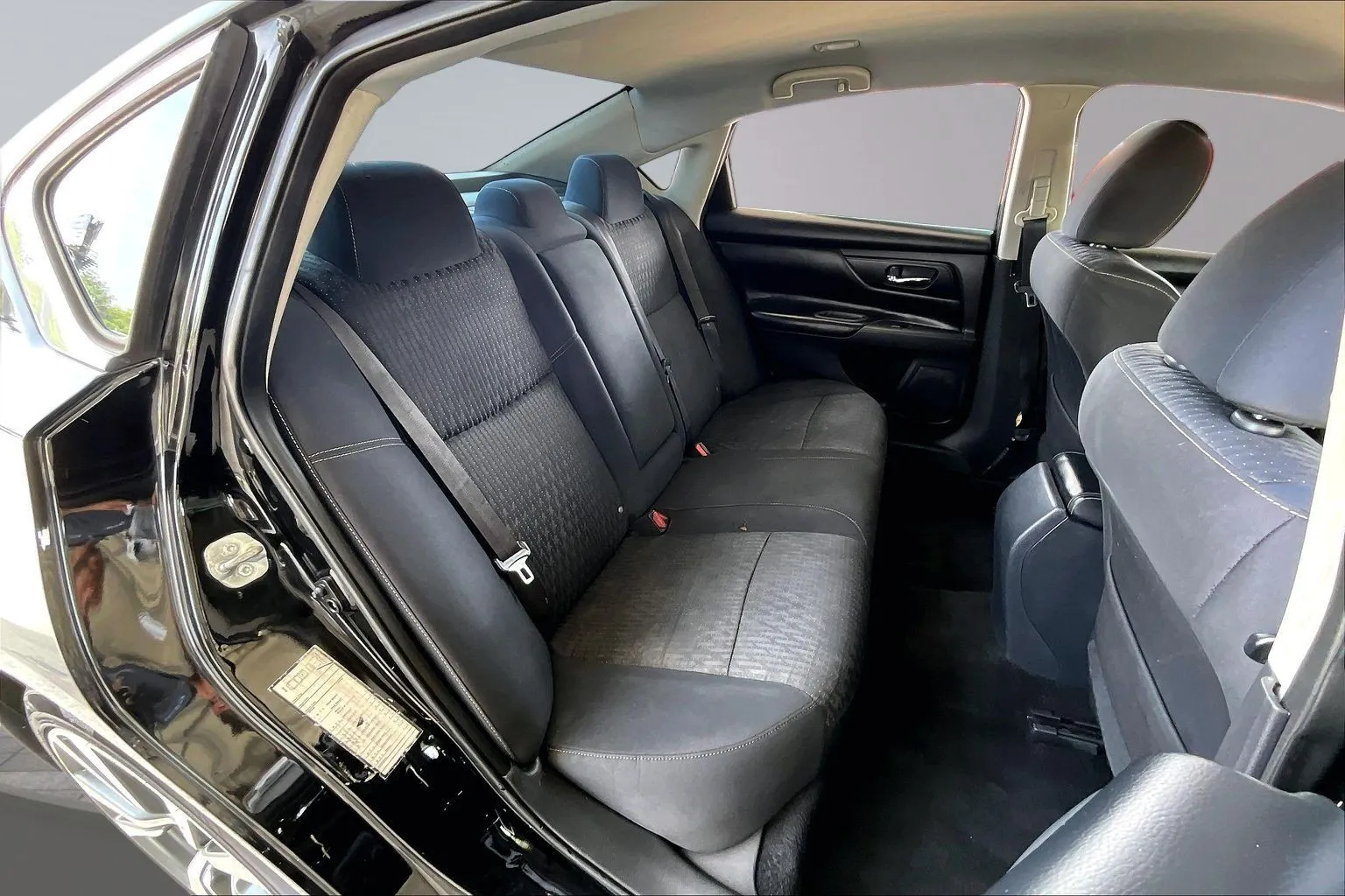 Nissan Altima photo 22