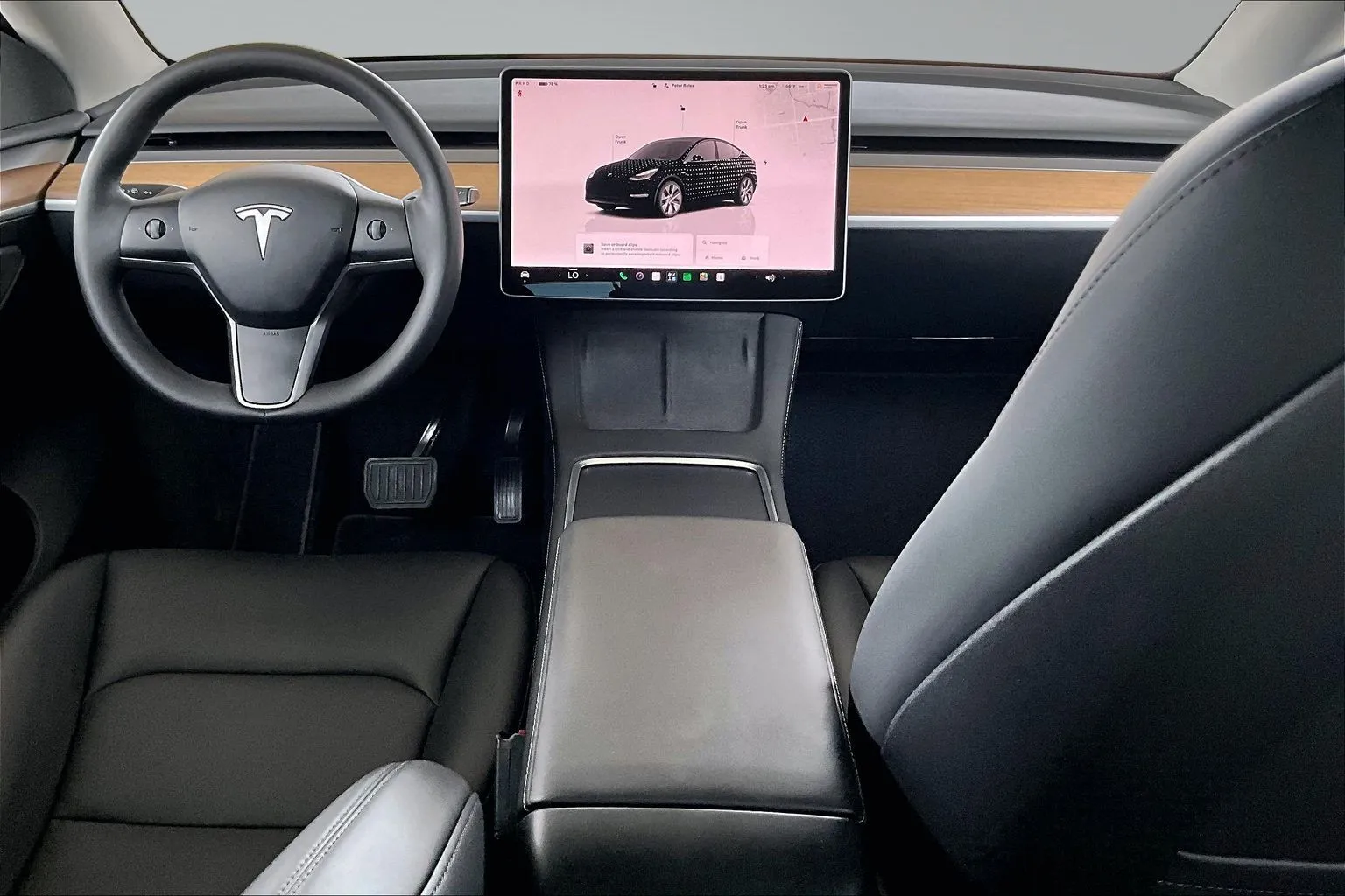 Tesla Model Y photo 7