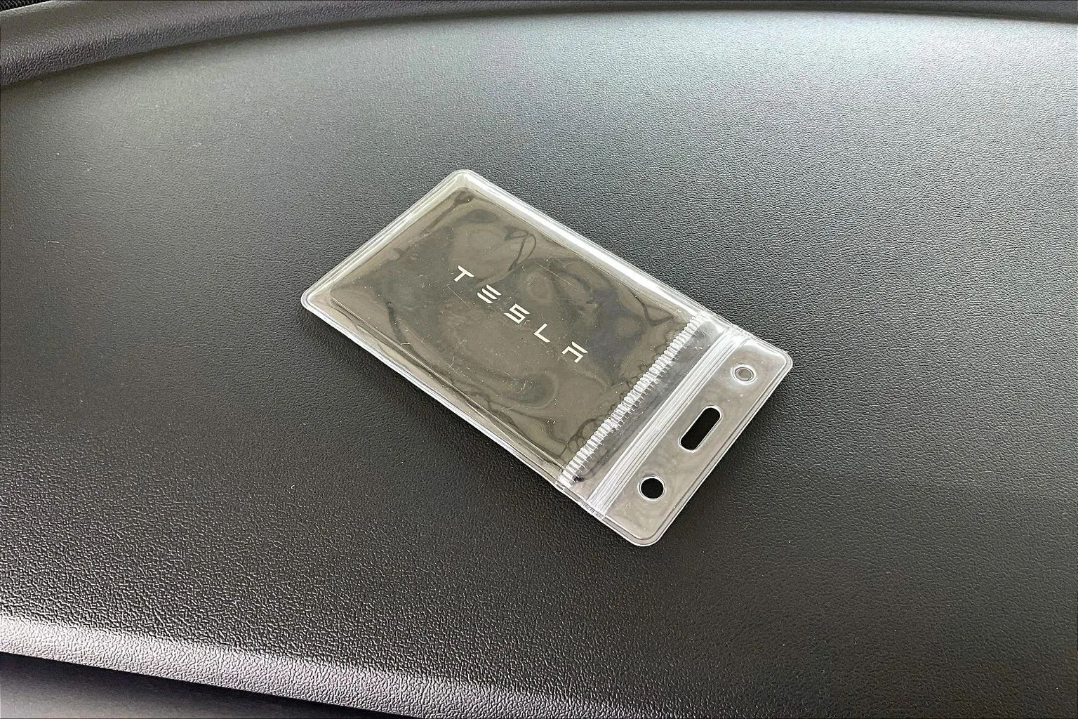 Tesla Model Y photo 32