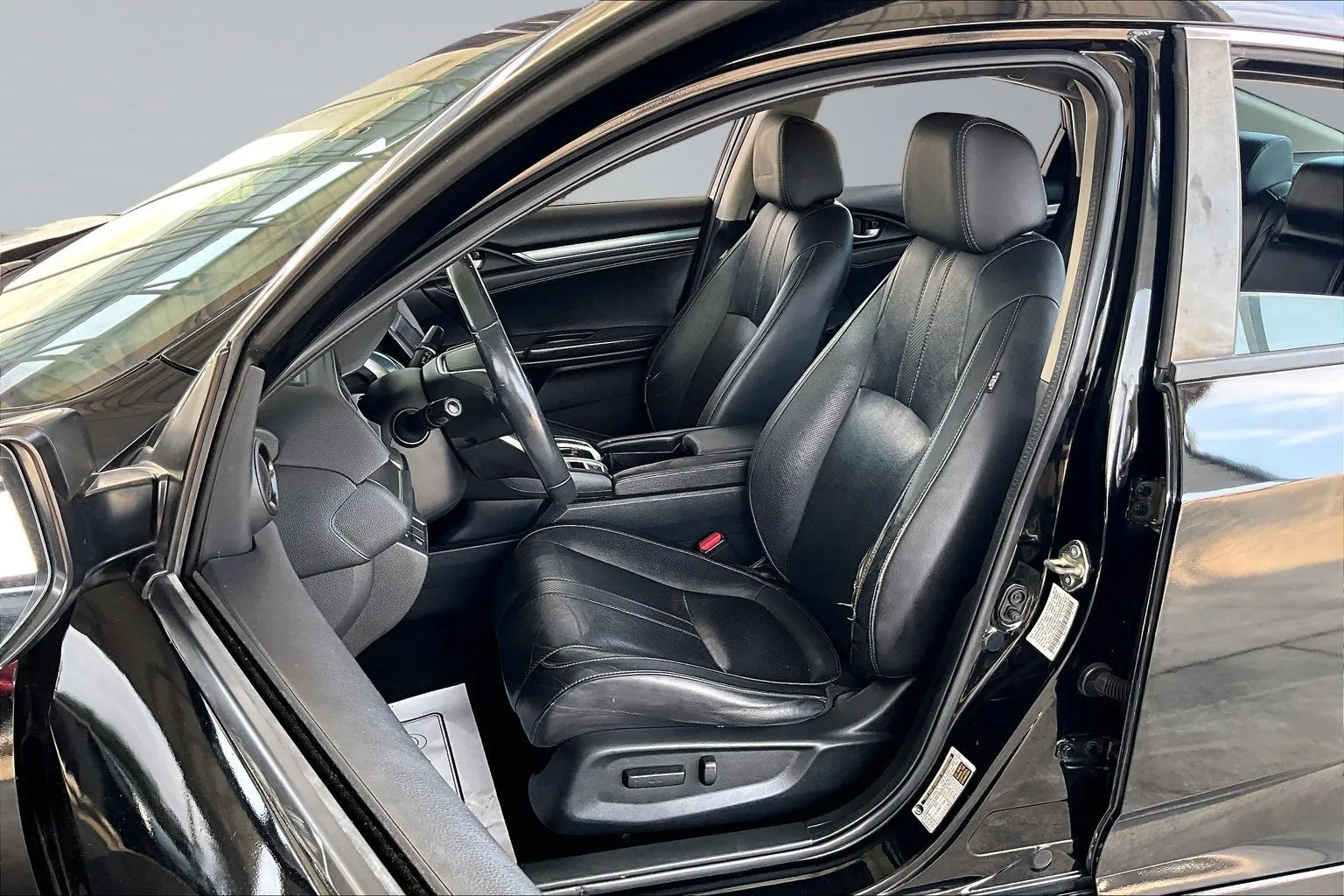 Honda Civic photo 18