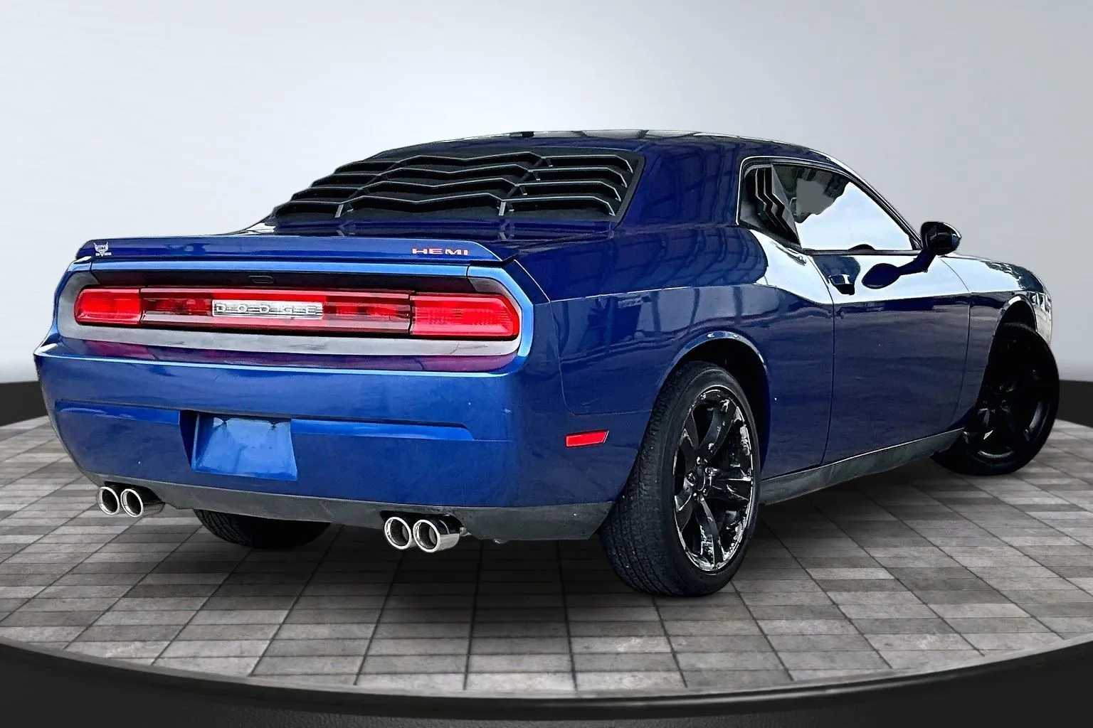 Dodge Challenger photo 6