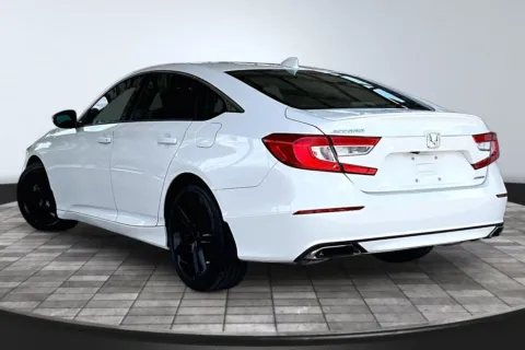 More photos of 2019 Honda Accord Sport at M&J Auto Sales and Service, FL