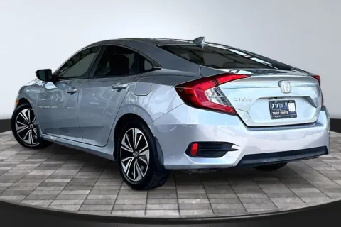 More photos of 2018 Honda Civic at M&J Auto Sales and Service, FL