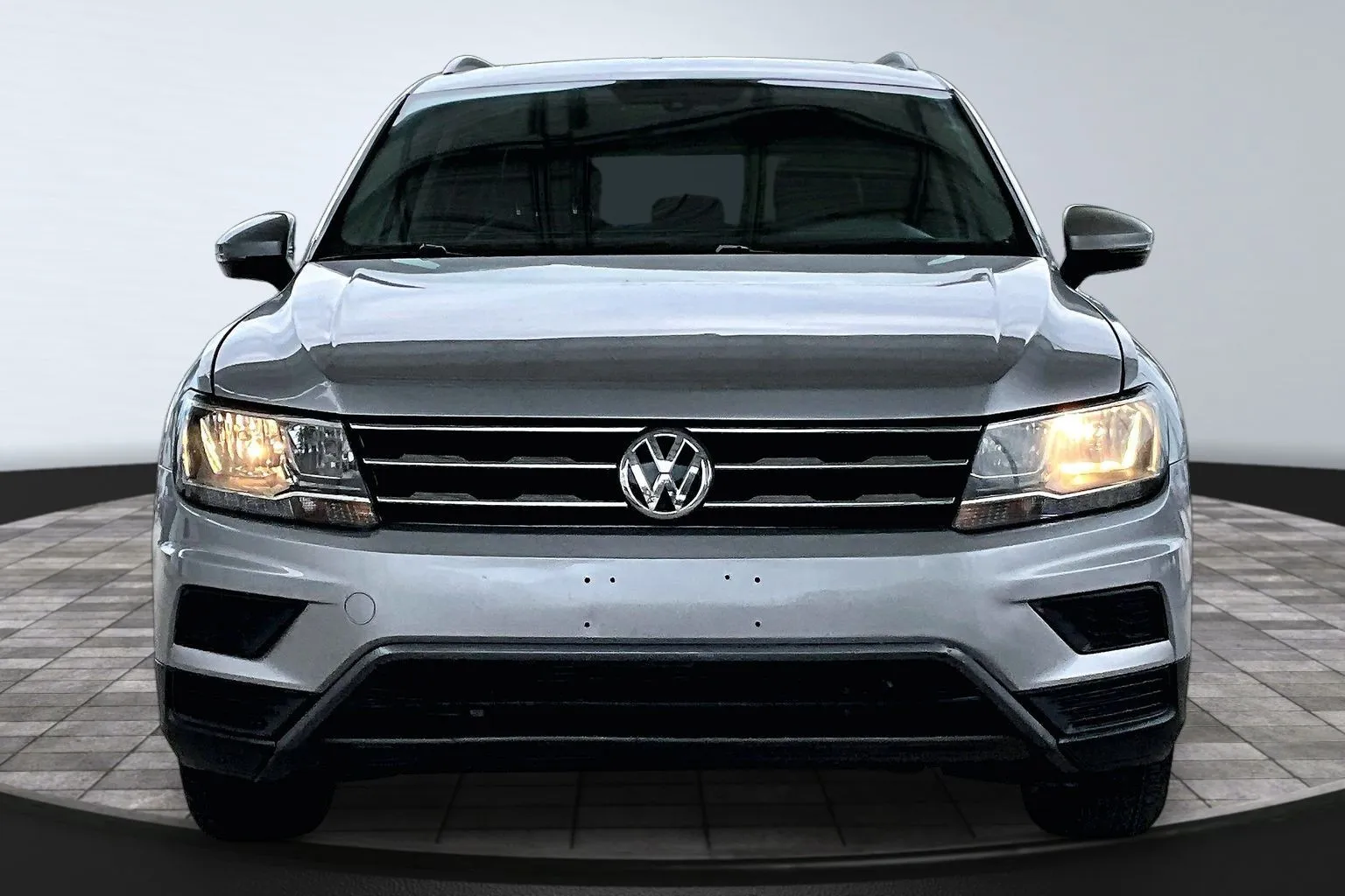 Volkswagen Tiguan photo 2