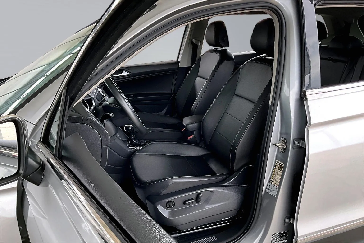 Volkswagen Tiguan photo 18