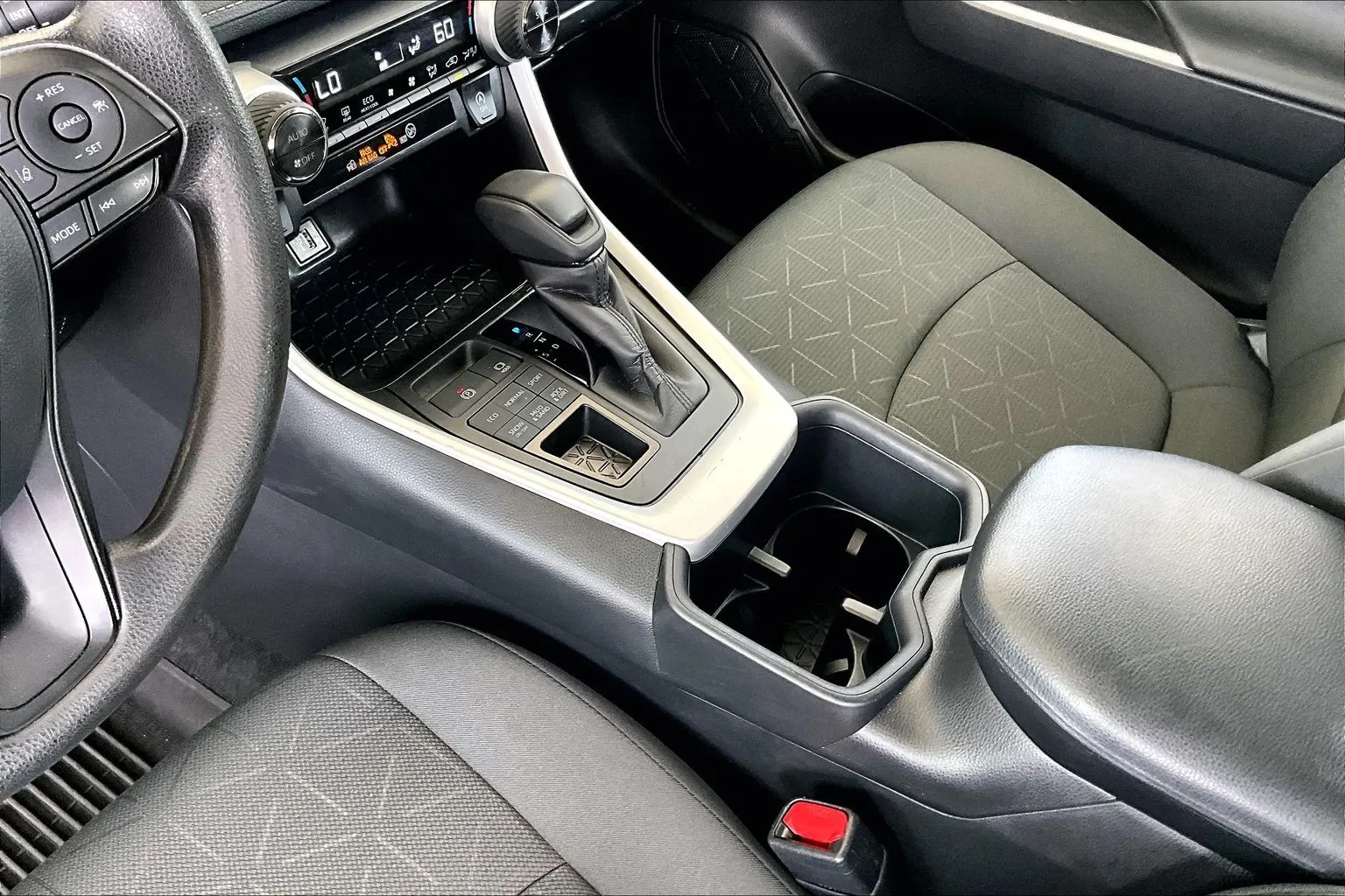 Toyota RAV4 photo 15