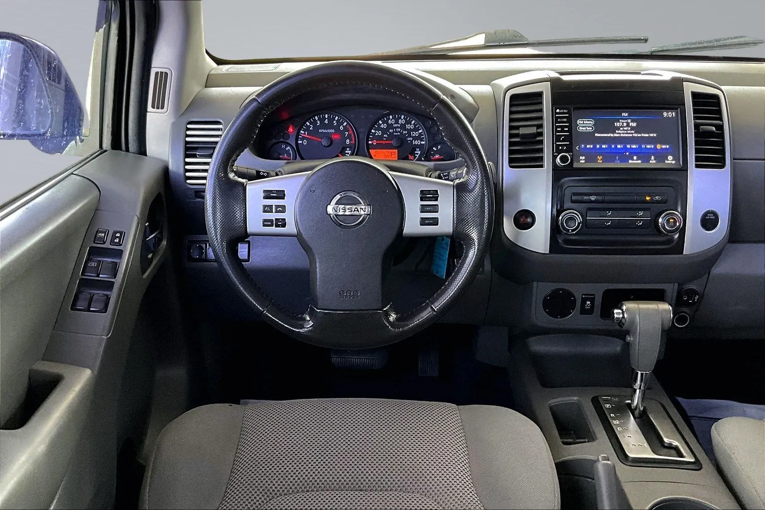 Nissan Frontier photo 9