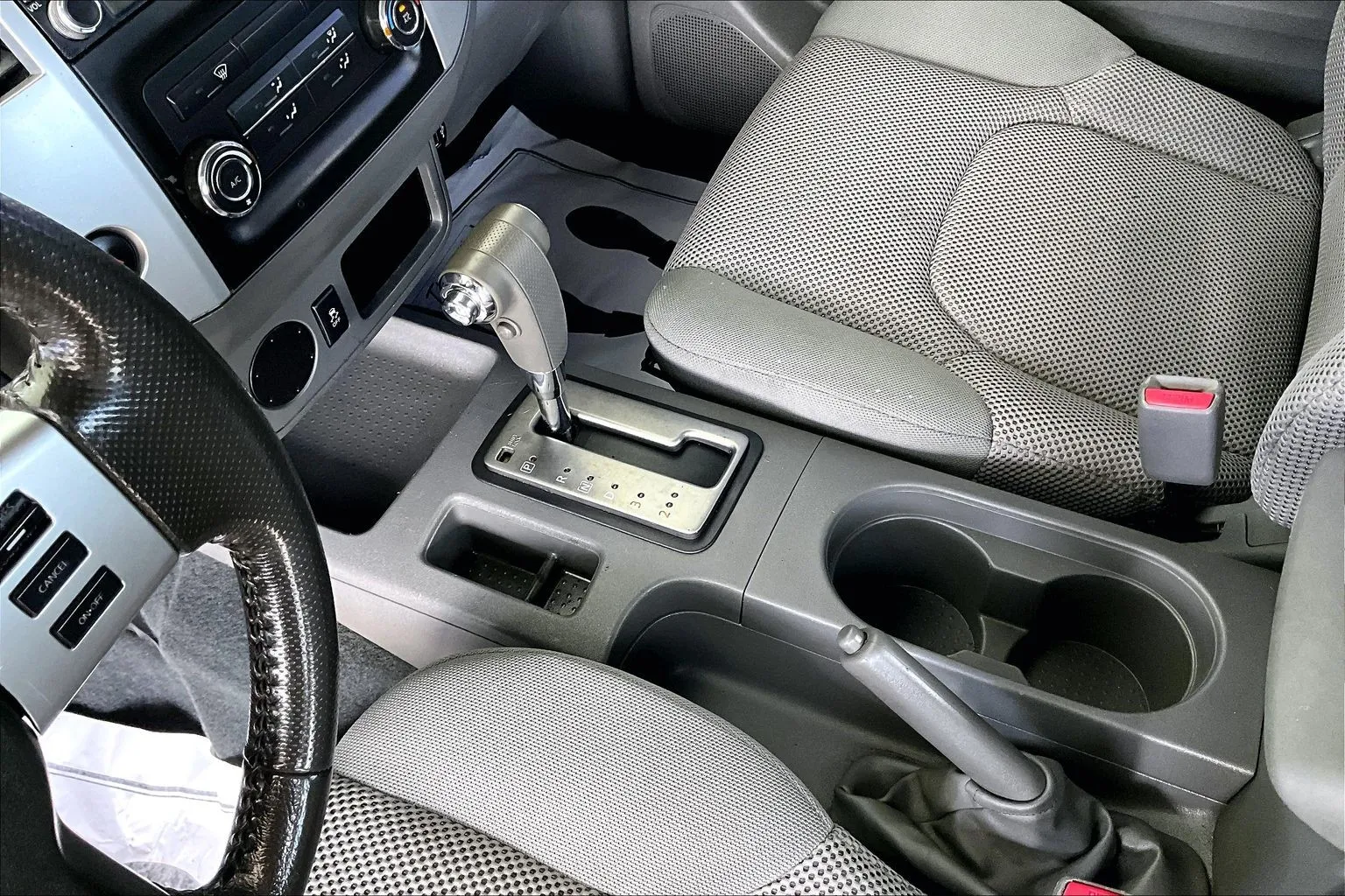 Nissan Frontier photo 16