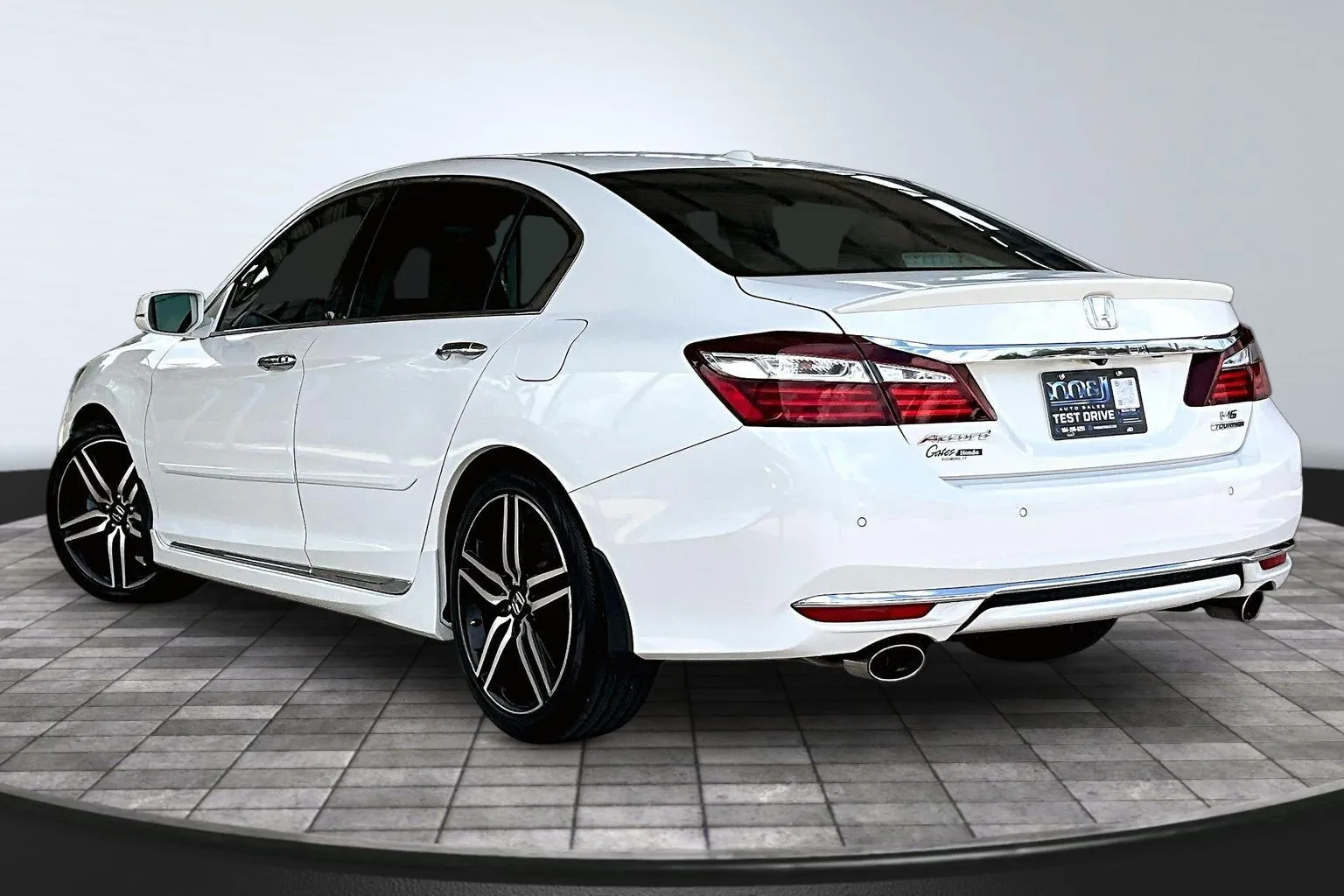 Honda Accord photo 4