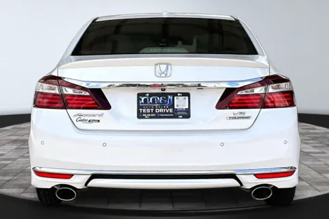 More photos of 2017 Honda Accord Touring at M&J Auto Sales and Service, FL
