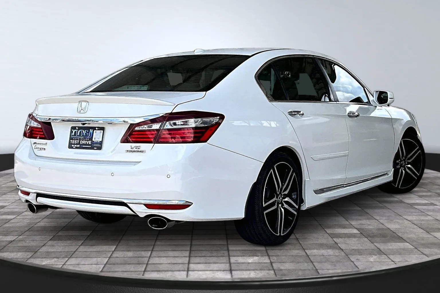 Honda Accord photo 6