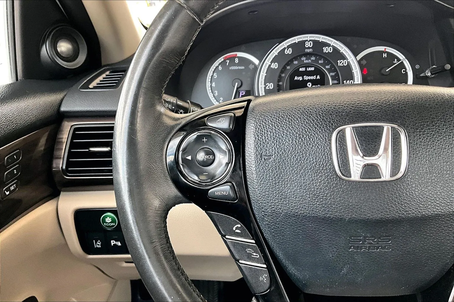 Honda Accord photo 10