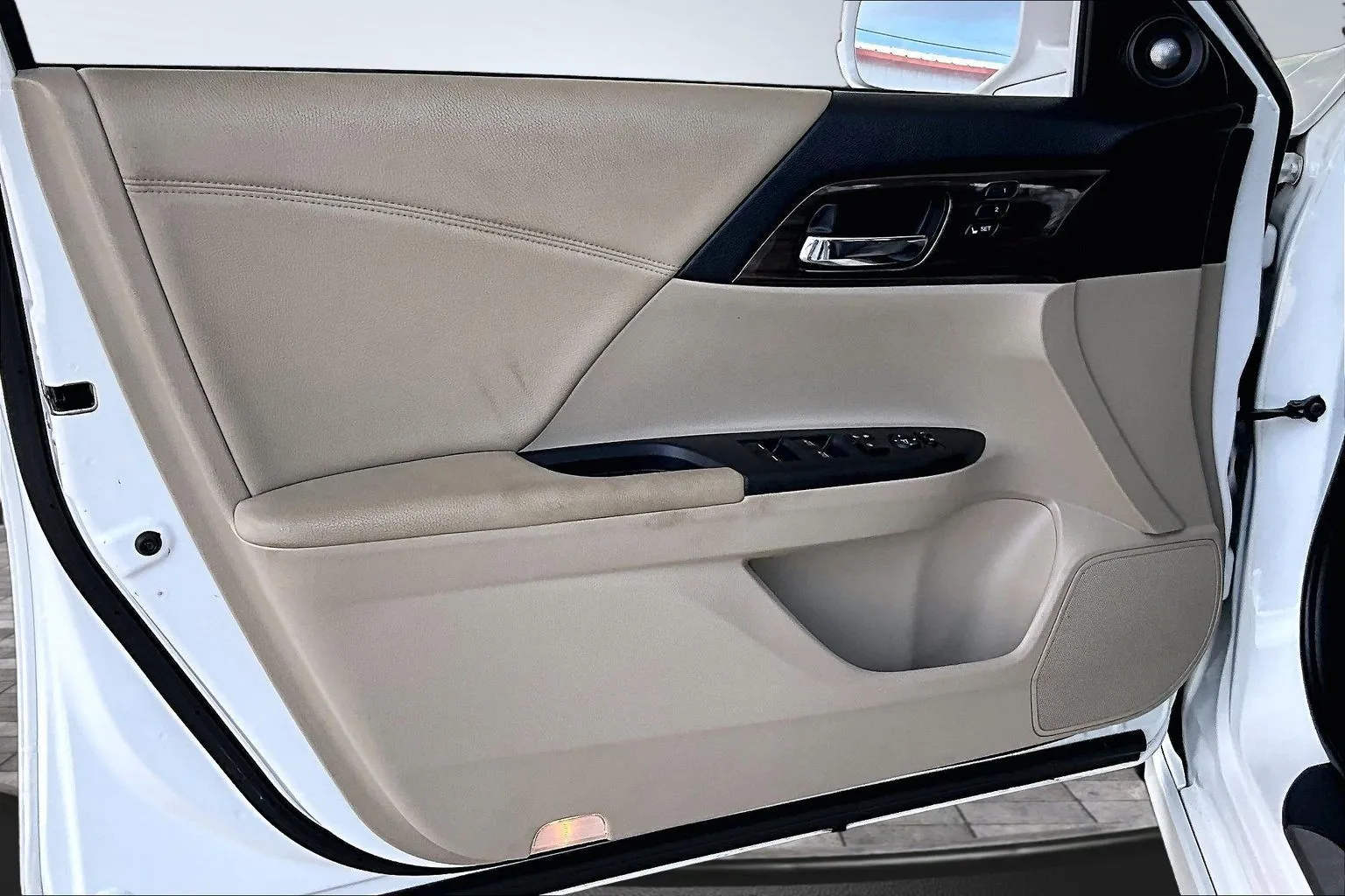 Honda Accord photo 17