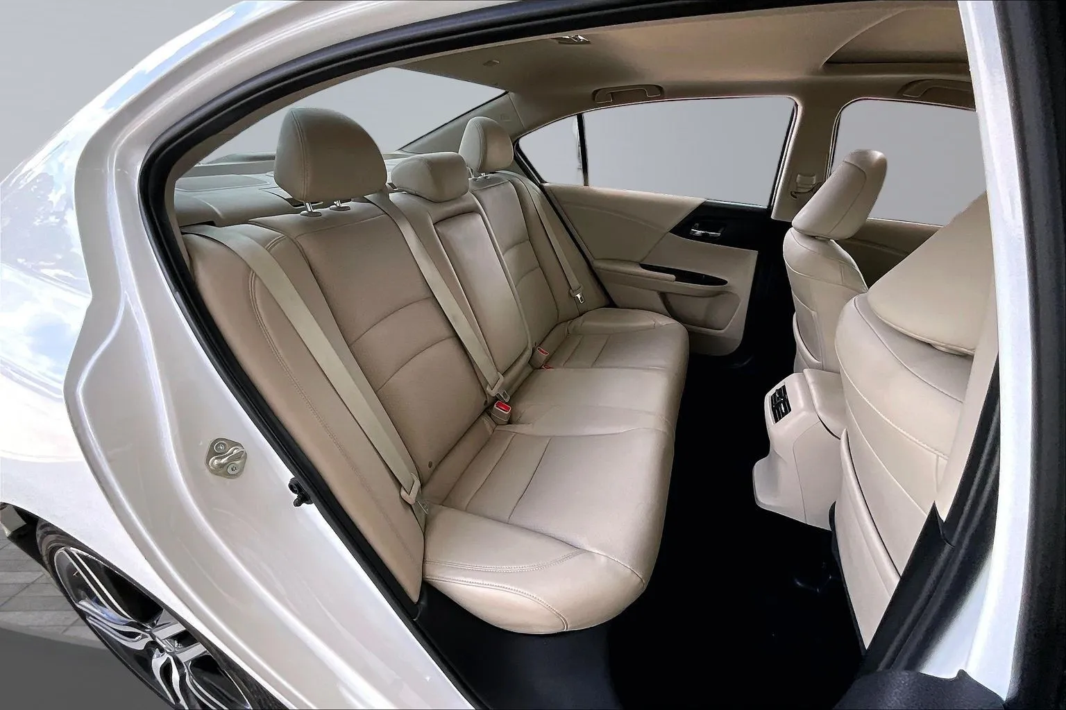 Honda Accord photo 22