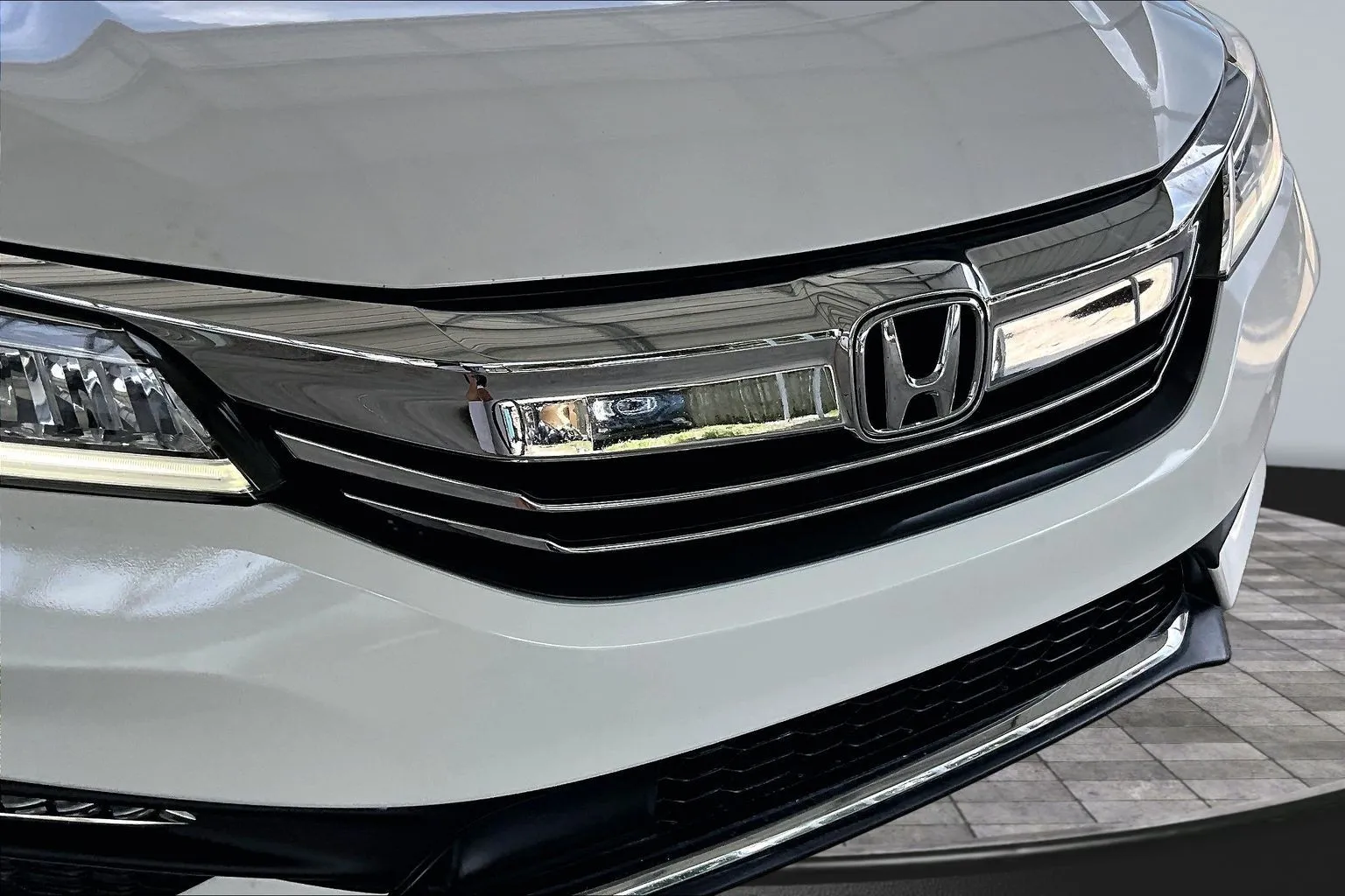 Honda Accord photo 30
