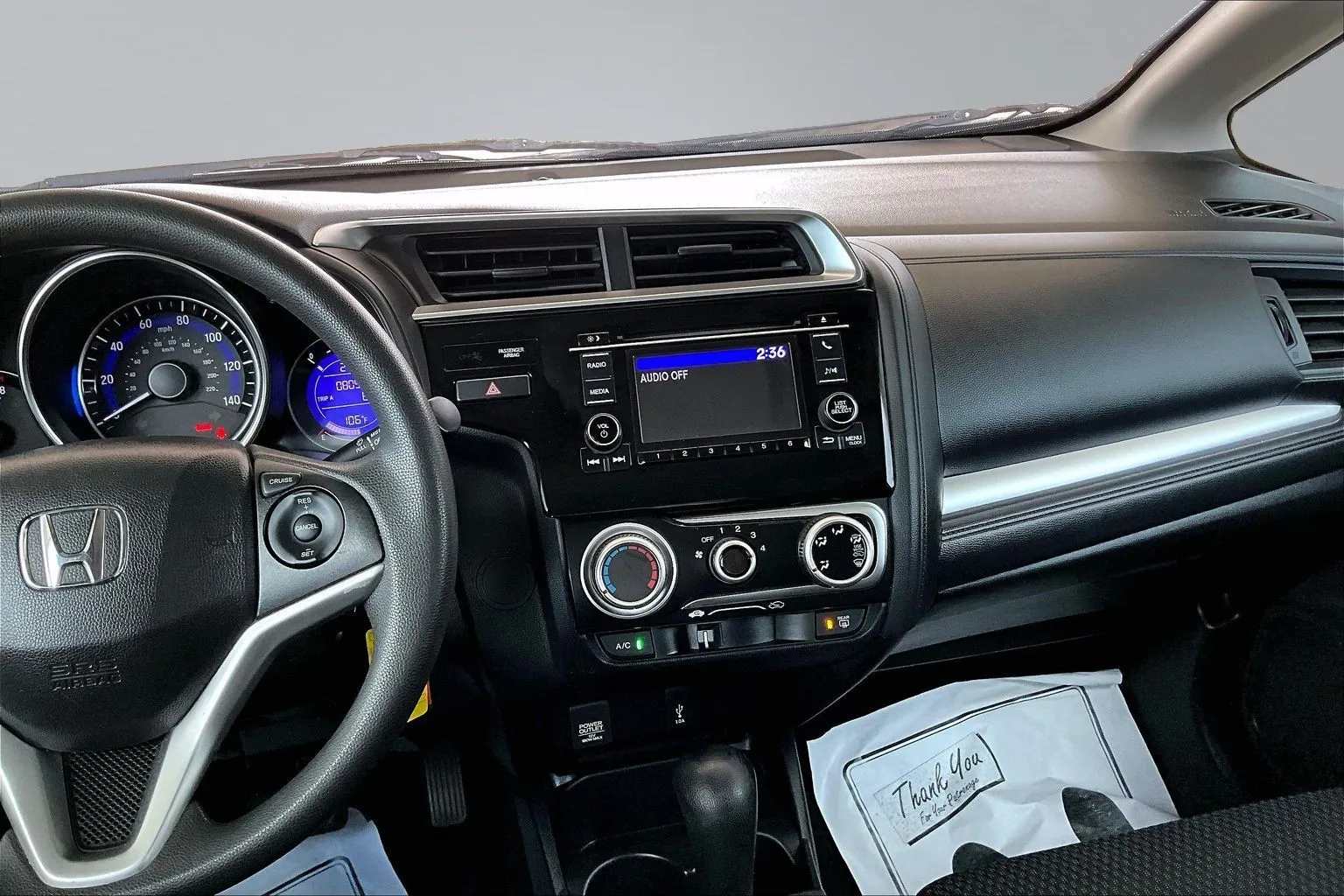 Honda Fit photo 9