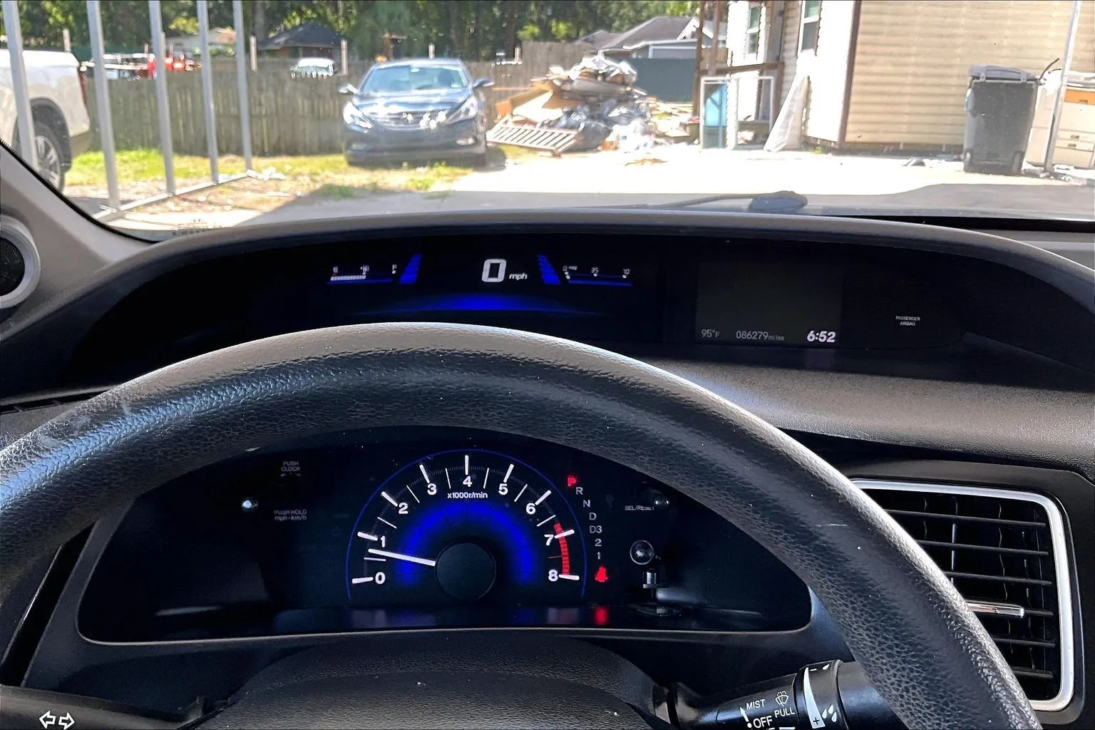 Honda Civic photo 12