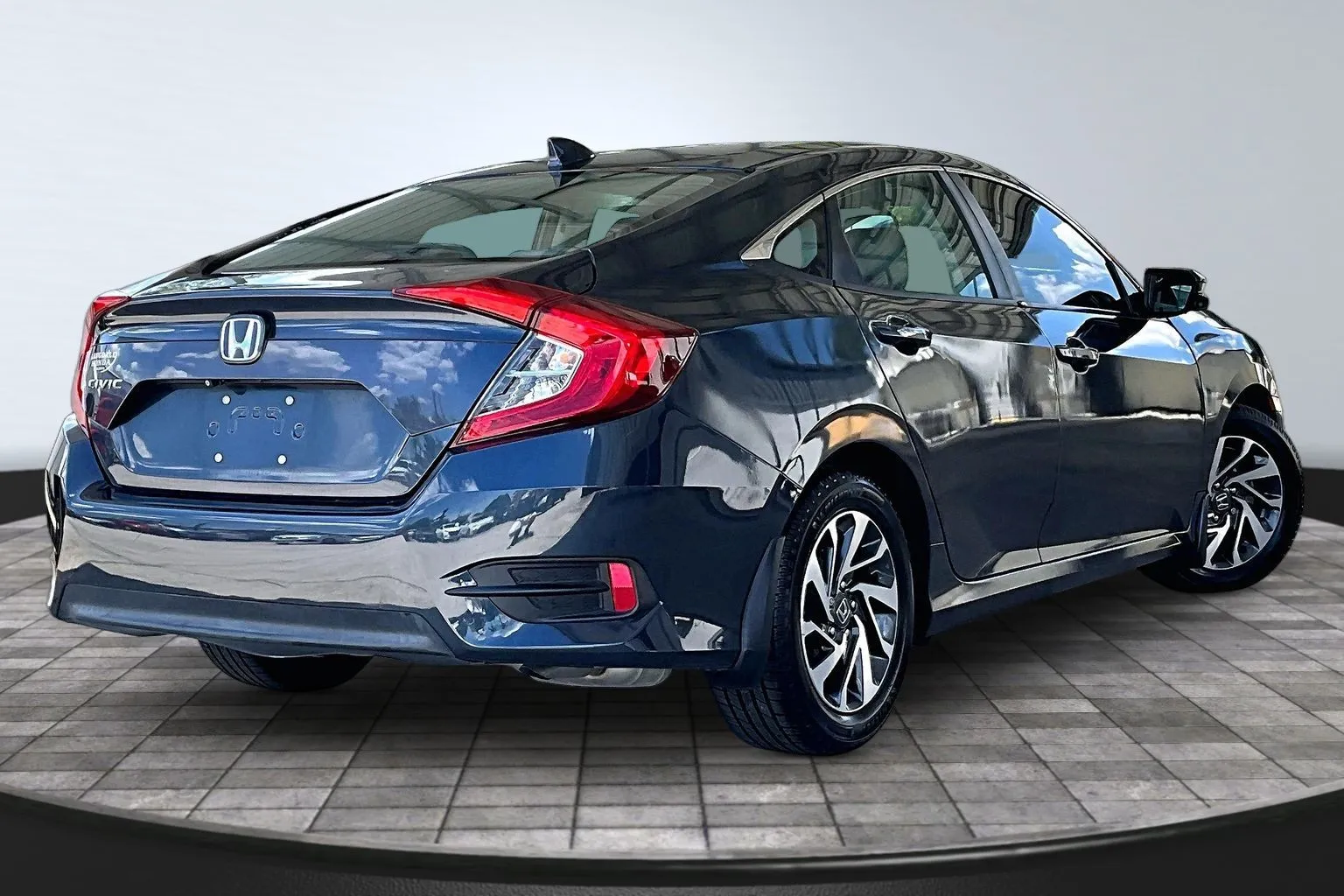 Honda Civic photo 6