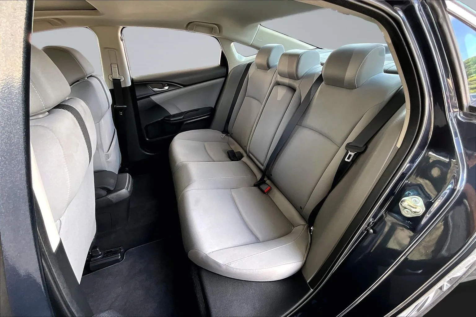 Honda Civic photo 19