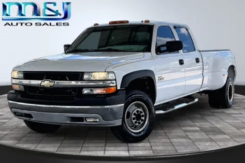 White 2002 Chevrolet Silverado 3500 for sale in Jacksonville, FL