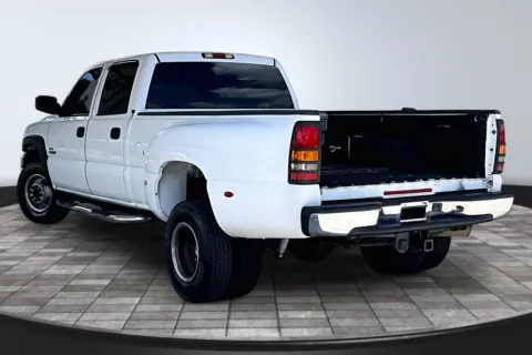 More photos of 2002 Chevrolet Silverado 3500 at M&J Auto Sales and Service, FL