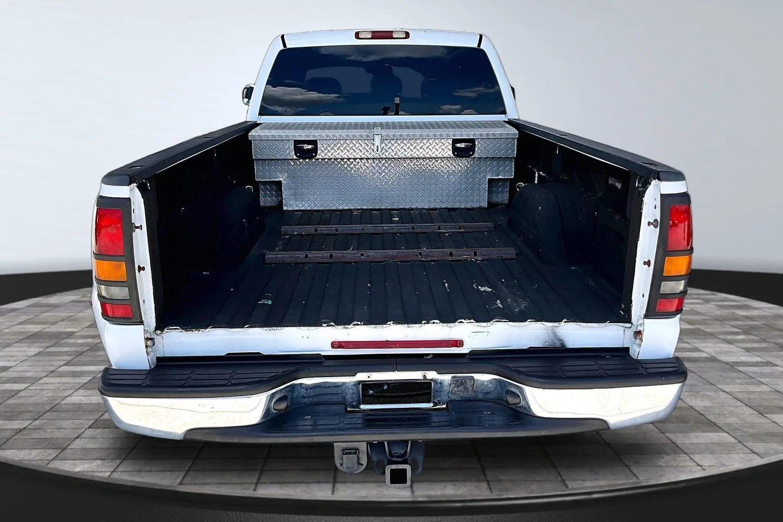 Chevrolet Silverado photo 7