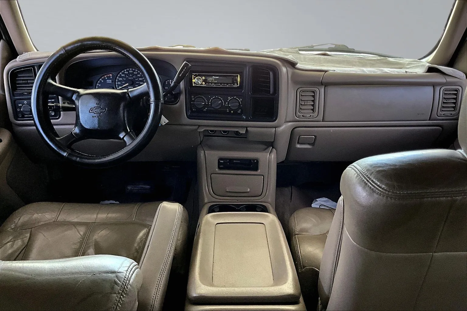 Chevrolet Silverado photo 8