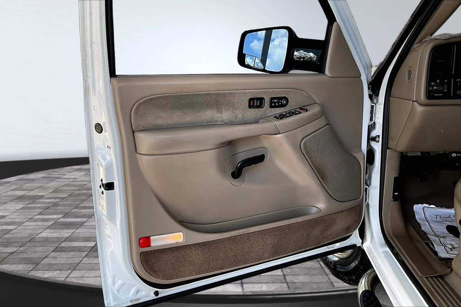 Chevrolet Silverado photo 15