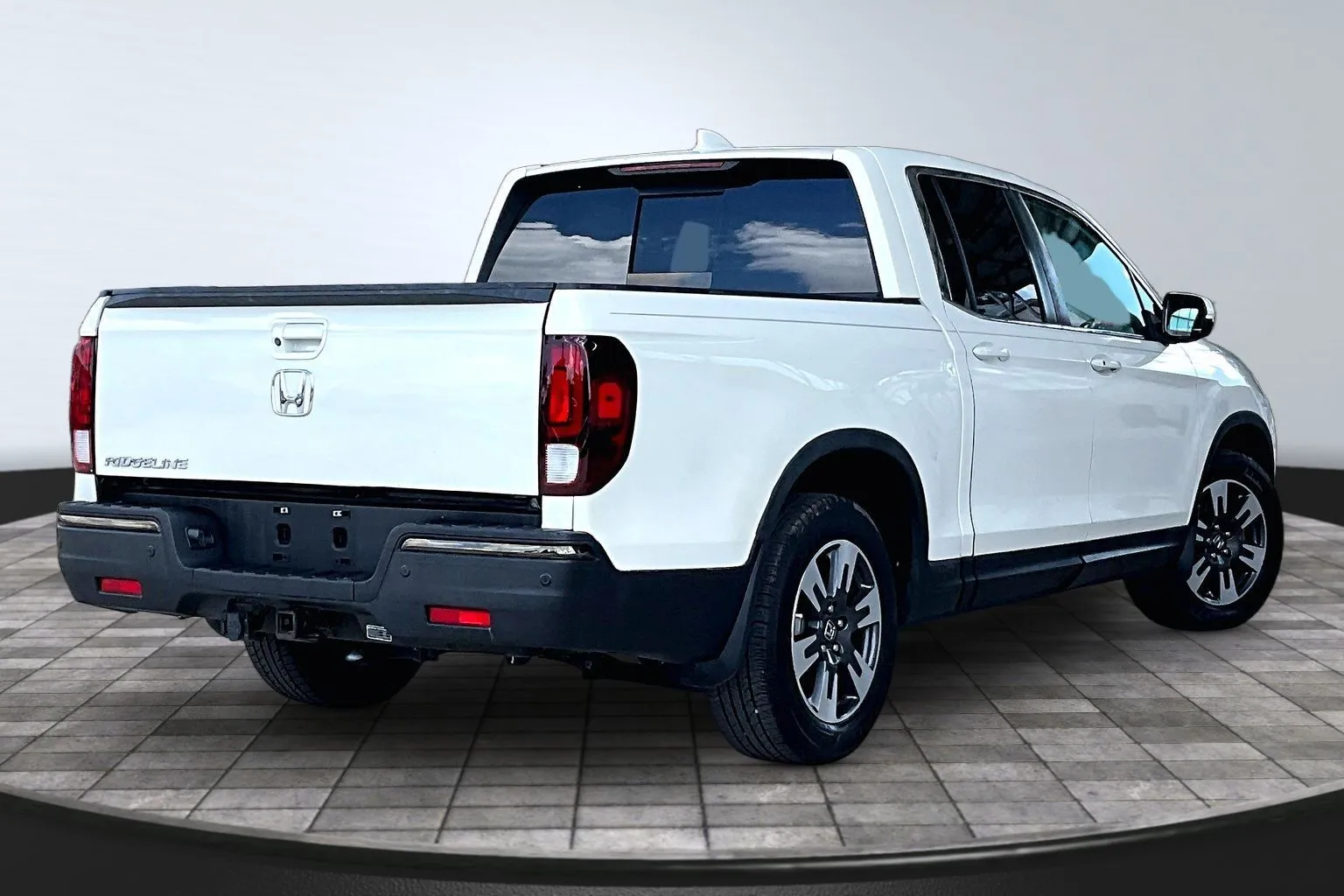 Honda Ridgeline photo 6