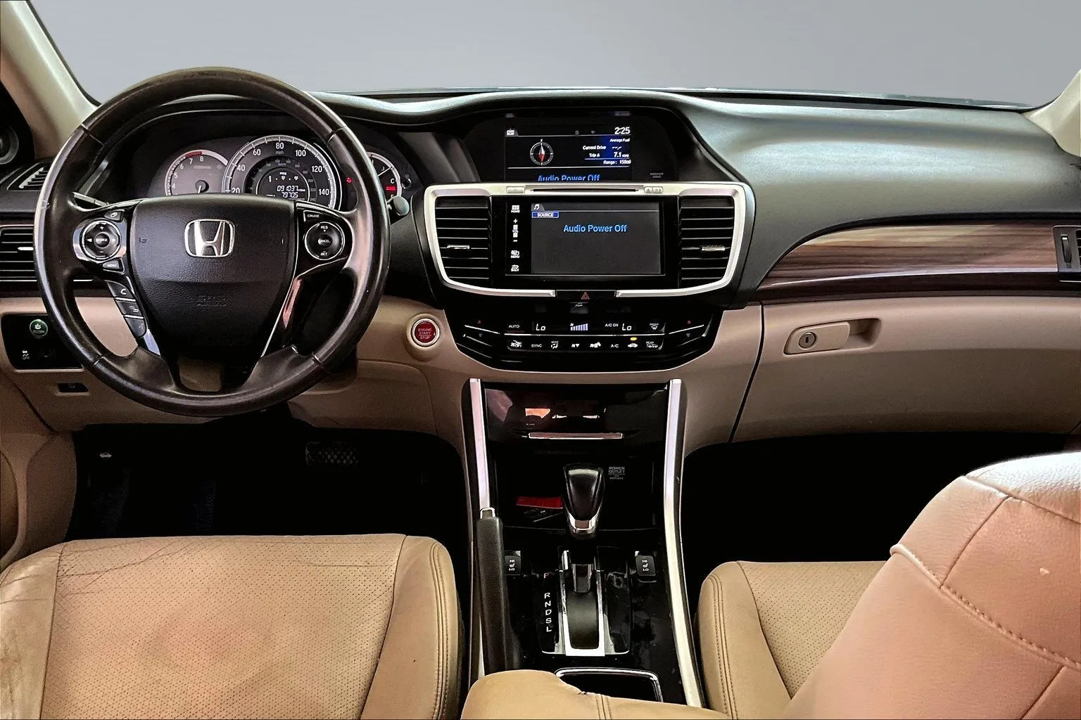 Honda Accord photo 7