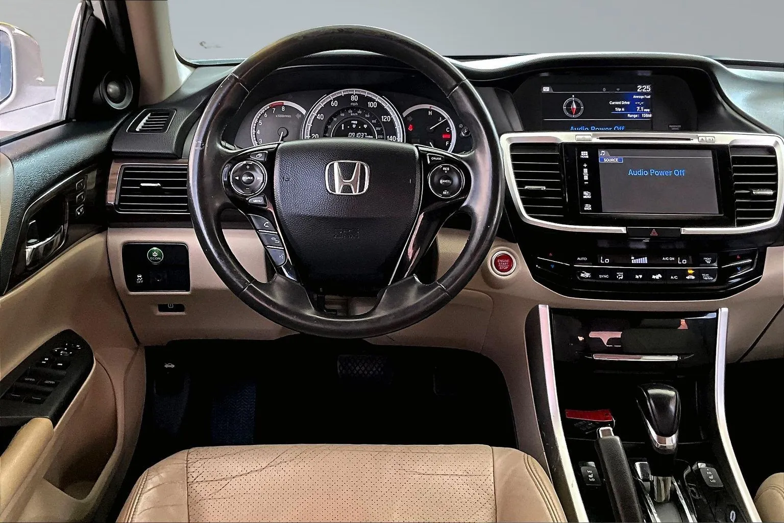 Honda Accord photo 8