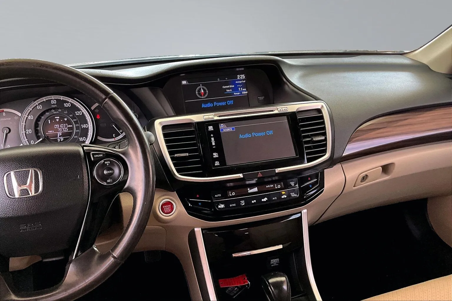Honda Accord photo 9