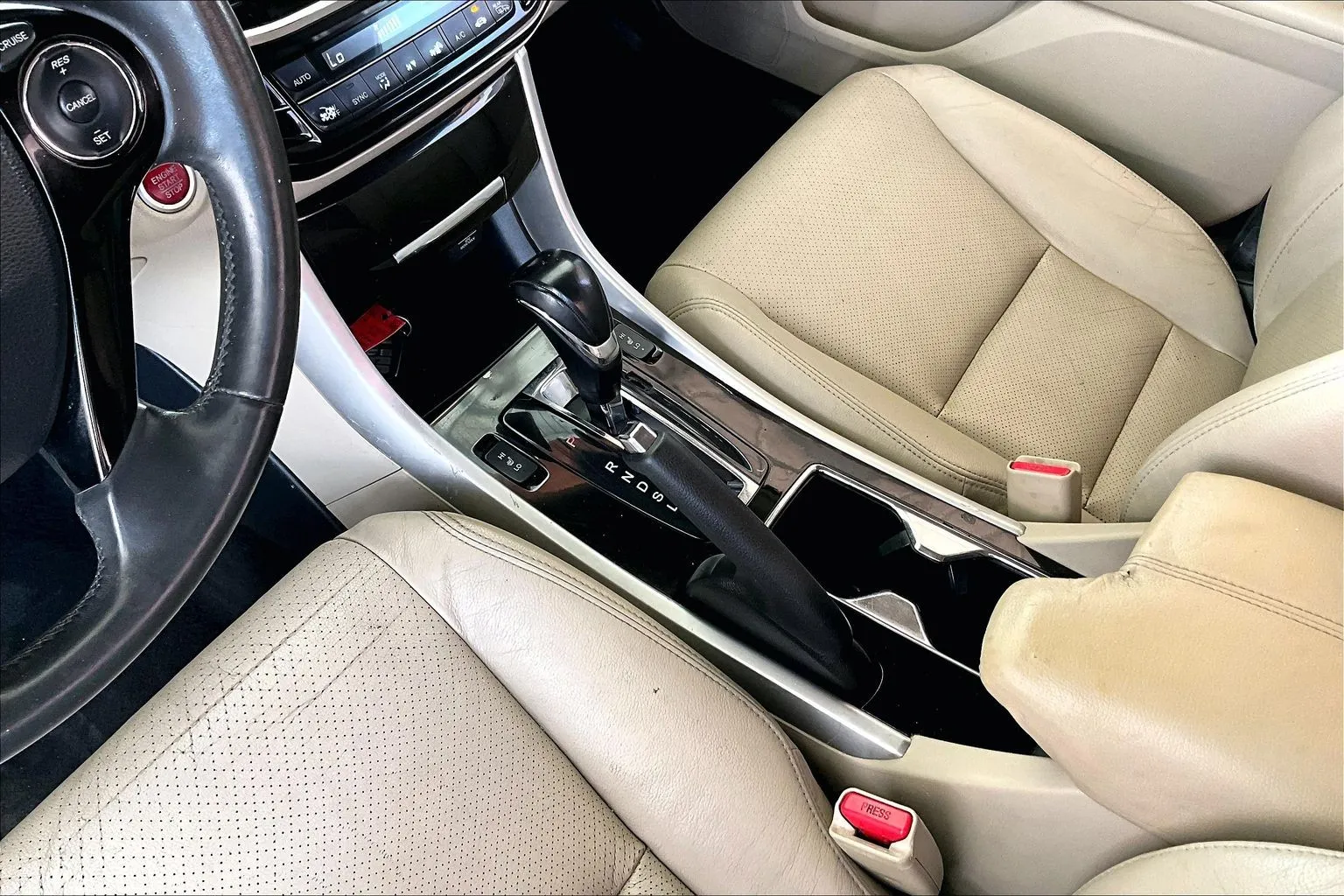 Honda Accord photo 15
