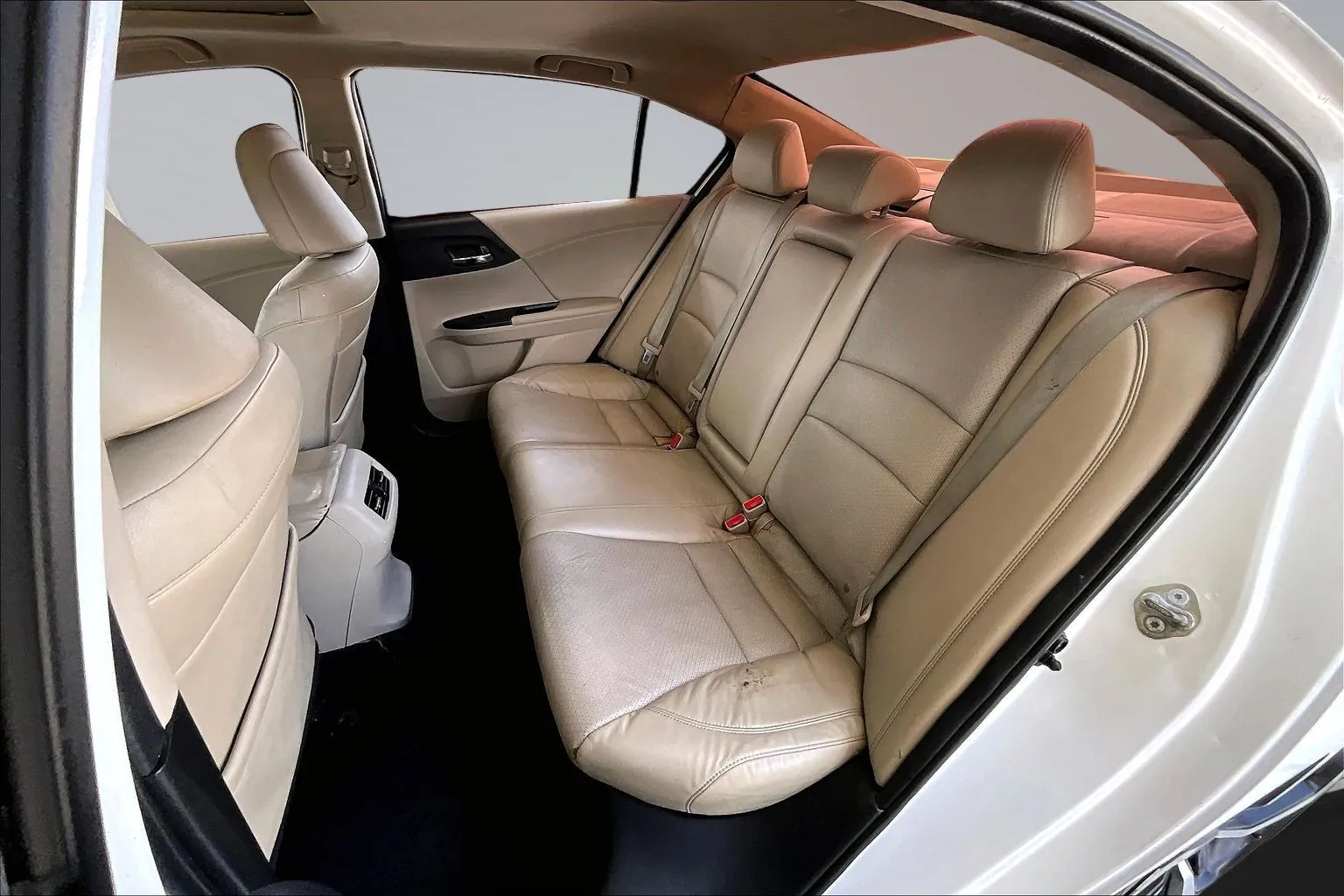 Honda Accord photo 19