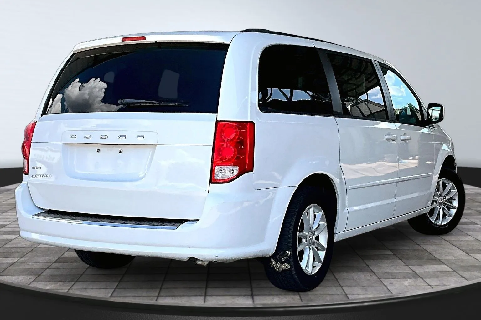 Dodge Grand Caravan photo 6