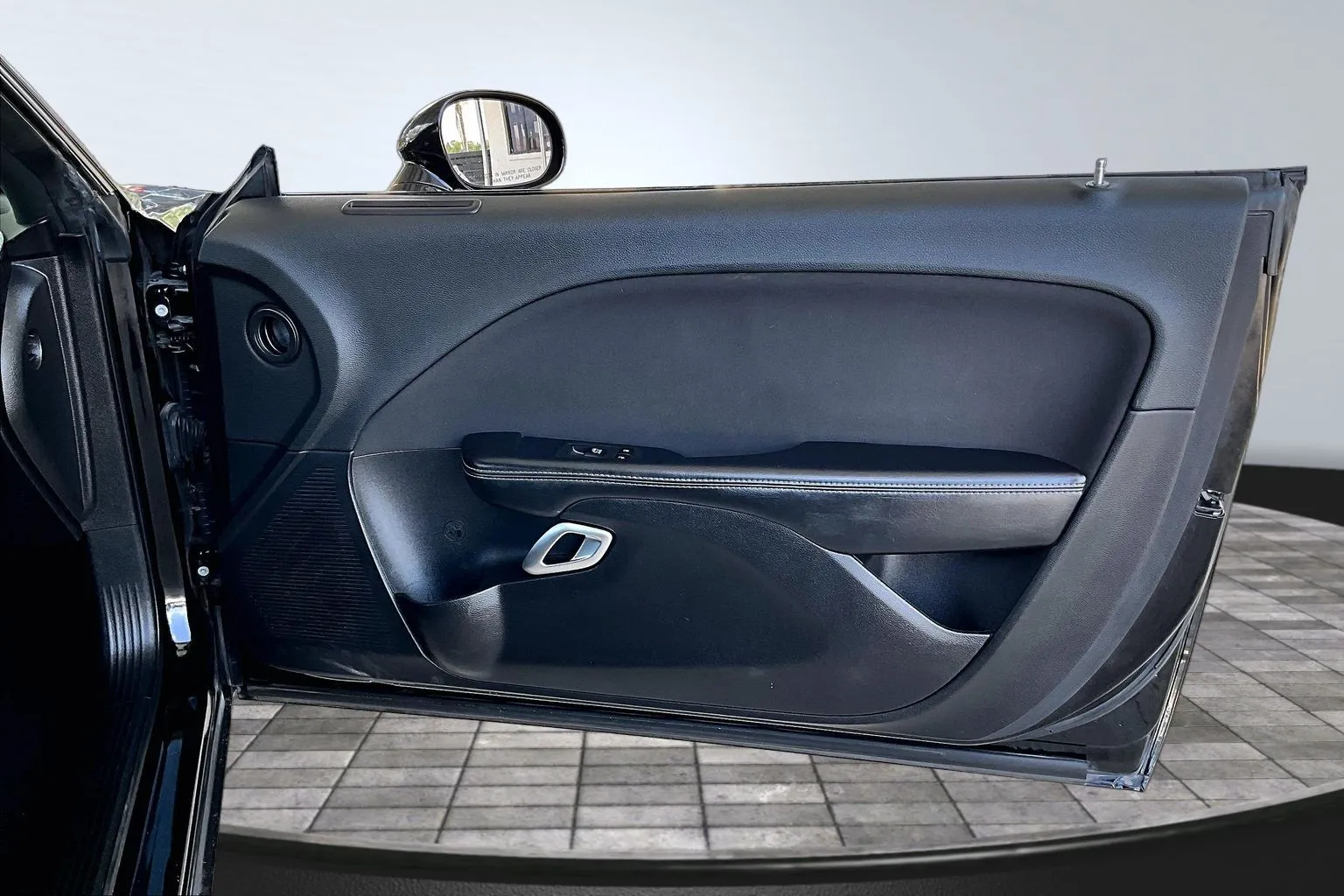 Dodge Challenger photo 24