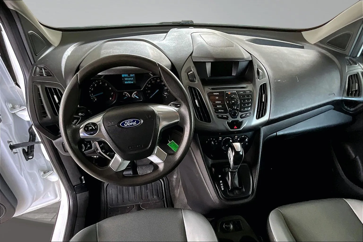 Ford Transit Connect photo 7